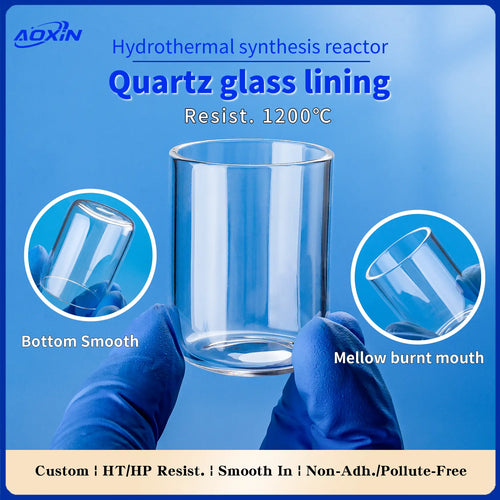 Hydrothermal synthesis reactor quartz glass lining held by gloved hands, highlighting a smooth bottom and mellow burnt mouth, resistant to 1200°C.