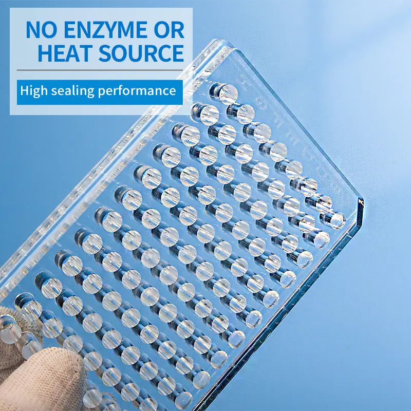 Screenshot showing model selection options for a 96 well plate, including "Detachable Microplate" and "Glued Microplate" variants.